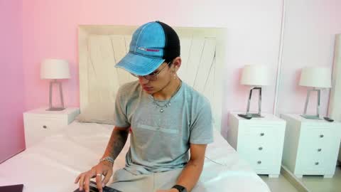Damian Garcia online show from May 14, 3:27 am