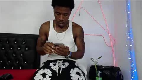 damian_hart_24cm online show from July 12, 11:57 am