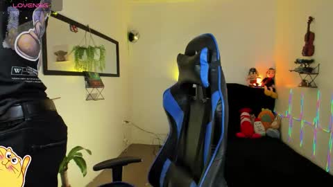 Damian online show from March 15, 3:22 am