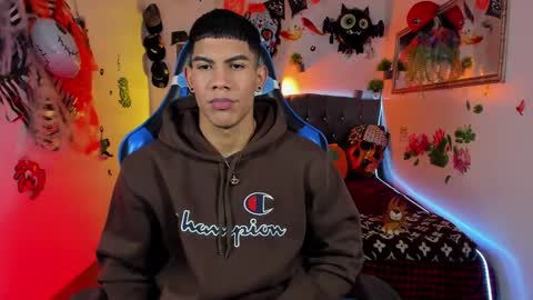 Damian online show from October 25, 3:40 am