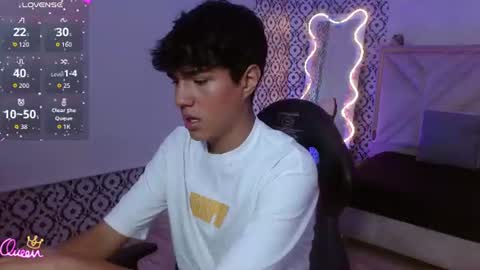 damian_tay1 online show from July 9, 11:47 am
