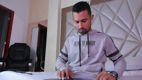 damianlux_ online show from June 4, 3:01 am