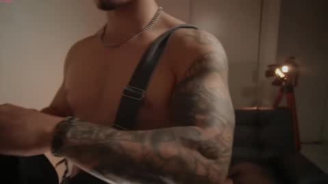 insta damn8   --------  online show from September 26, 11:57 pm