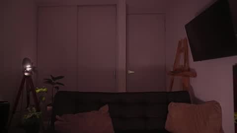 insta damn8   --------  online show from November 27, 12:51 am