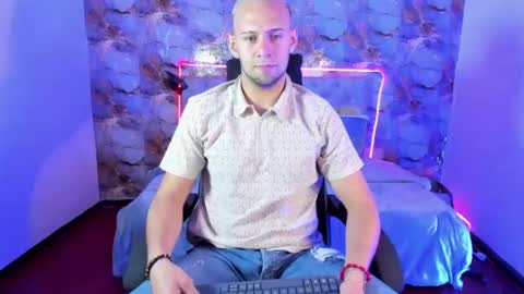 Damon bakert online show from June 16, 1:26 pm