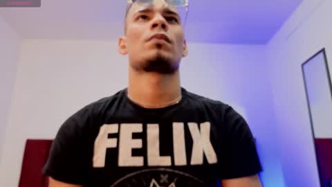 Damon online show from November 3, 8:21 pm