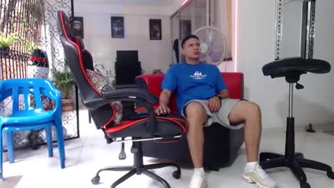 damyan_2003 online show from January 3, 1:02 pm