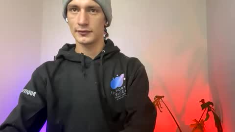 Dan and Noah online show from January 9, 10:15 pm