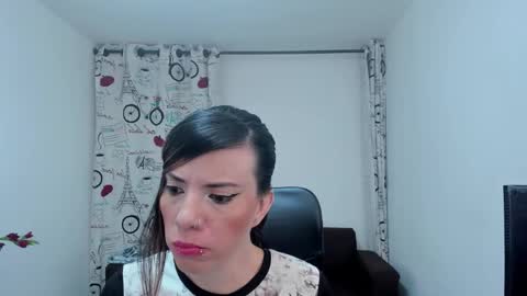 Danaa Rey online show from October 27, 3:34 pm