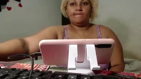 danalaleska online show from March 3, 7:48 am