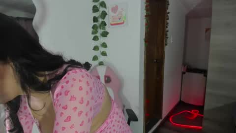 danay_01 online show from March 4, 9:54 pm