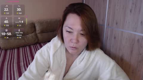Snapshot of danbie_leen chatting on September 29, 9:52 am danbie_leen online show from September 29, 9:52 am