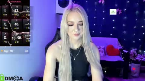 dances_queen online show from June 13, 7:30 am