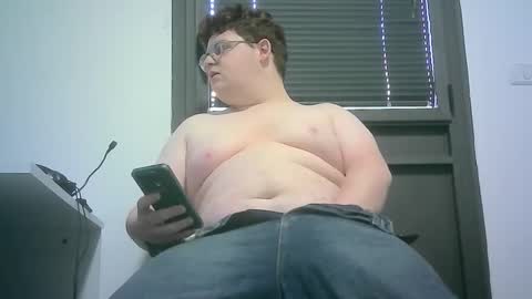 Snapshot of danchub31 chatting on October 18, 9:02 am danchub31 online show from October 18, 9:02 am