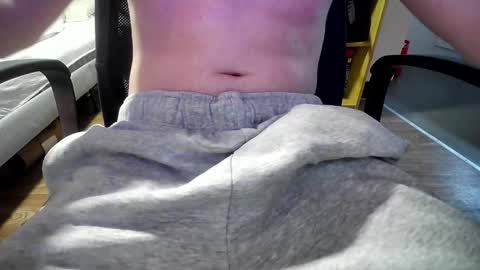 dani_hugecock online show from February 25, 12:03 am