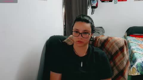 dani y jocelyn online show from October 28, 7:48 pm