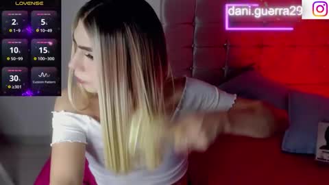 dani online show from December 3, 5:19 am