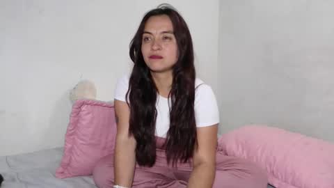 dani_widow online show from January 8, 3:19 am