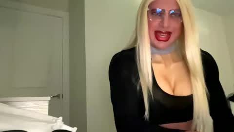 danicdgirl online show from October 1, 3:22 pm