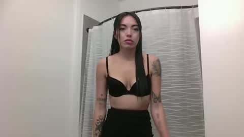 danidivina777 online show from October 24, 6:08 pm