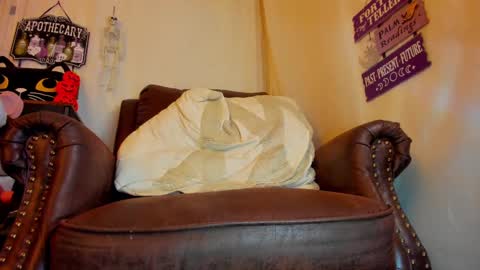 Snapshot of danidollxxx chatting on September 12, 4:25 am danidollxxx online show from September 12, 4:25 am