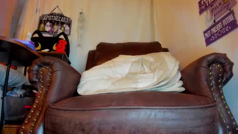 Snapshot of danidollxxx chatting on October 19, 6:18 am danidollxxx online show from October 19, 6:18 am