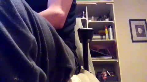 daniel_32_ online show from November 29, 5:53 pm