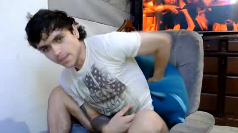 daniel_collins07 online show from July 24, 6:43 am