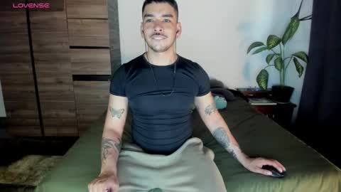 Dani  online show from November 17, 8:22 pm