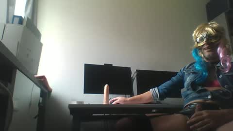 newcumer online show from January 23, 1:24 pm