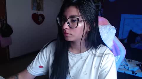 Snapshot of daniela_cute22 chatting on September 18, 6:34 pm DANIELA online show from September 18, 6:34 pm