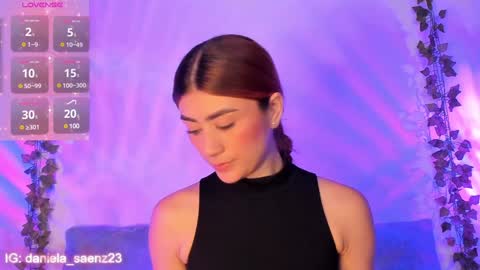 Dani Saenz online show from December 16, 12:15 am