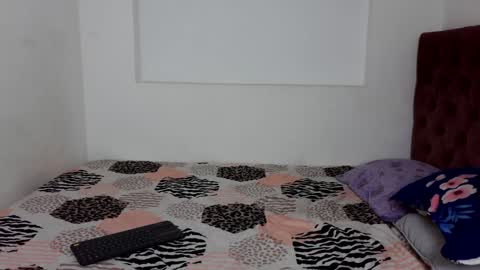 daniela_sexy34 online show from February 5, 10:33 pm