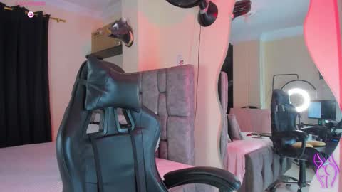 danielasexya online show from December 19, 1:23 am