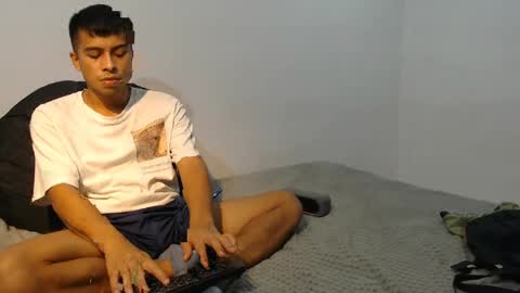 danielitopapii online show from March 5, 3:40 am