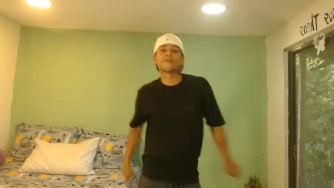 danielitopapii online show from April 9, 12:22 pm