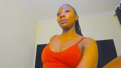 Snapshot of danielle_rock chatting on October 16, 10:19 pm danielle_rock online show from October 16, 10:19 pm