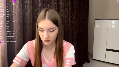 Trisha wanna play  Meow online show from March 28, 5:25 pm