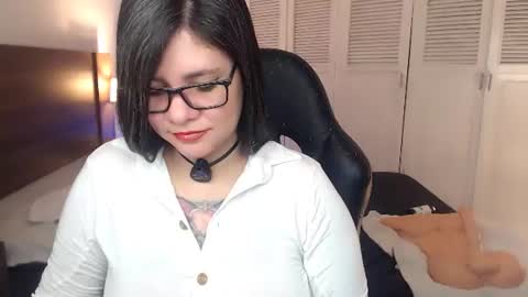 daniellerain online show from June 13, 10:14 am