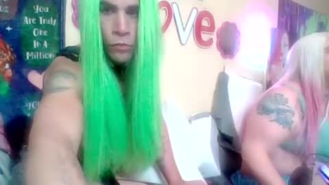 Danielle Raven online show from May 4, 3:18 pm