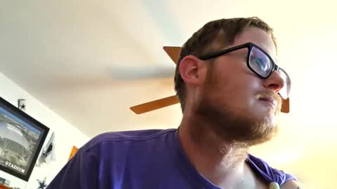 Daniel    y. online show from March 11, 8:45 pm