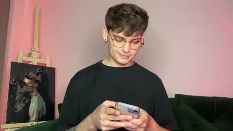 danieltuckerr online show from March 11, 2:42 pm