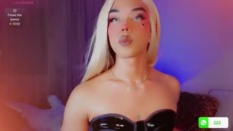 DANNI LEE online show from January 17, 9:56 pm