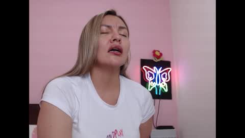 K A R O L online show from February 11, 1:10 am