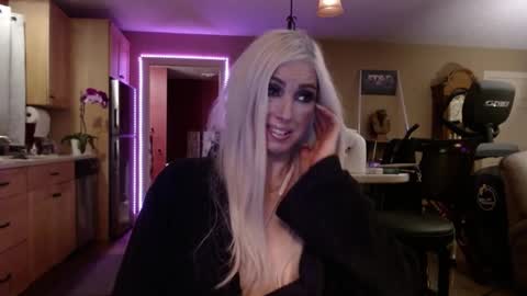 DanikaWhite69 online show from September 26, 8:11 am