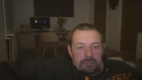 danishman1980 online show from May 12, 9:24 pm