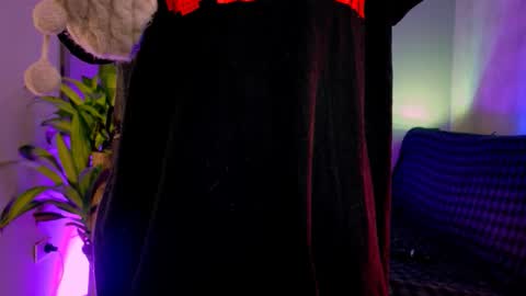 danita_veelz online show from February 17, 8:35 am