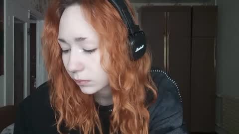 Kiki online show from June 27, 1:17 pm