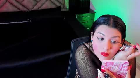 Dani whatson online show from November 3, 7:48 pm