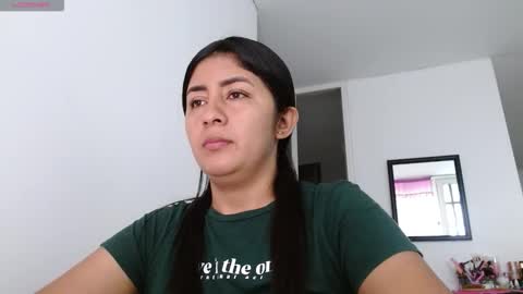 Danna online show from December 4, 8:30 pm